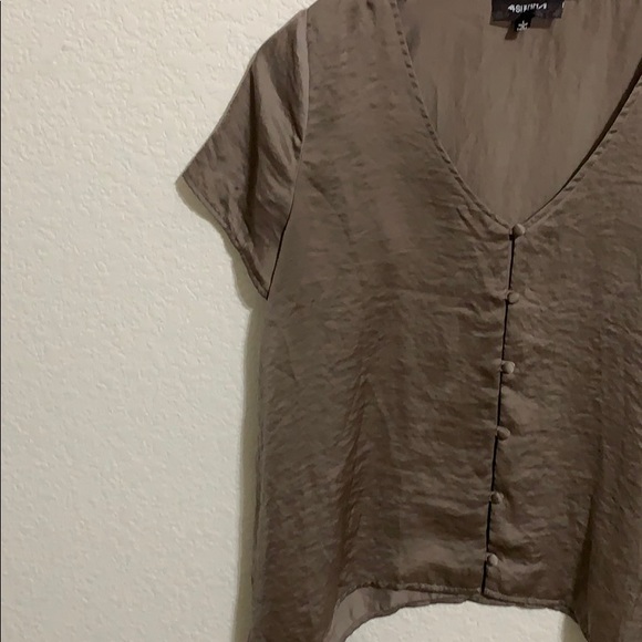 🌵 4sienna | Silk Brown Blouse w/ Buttons - Picture 5 of 7